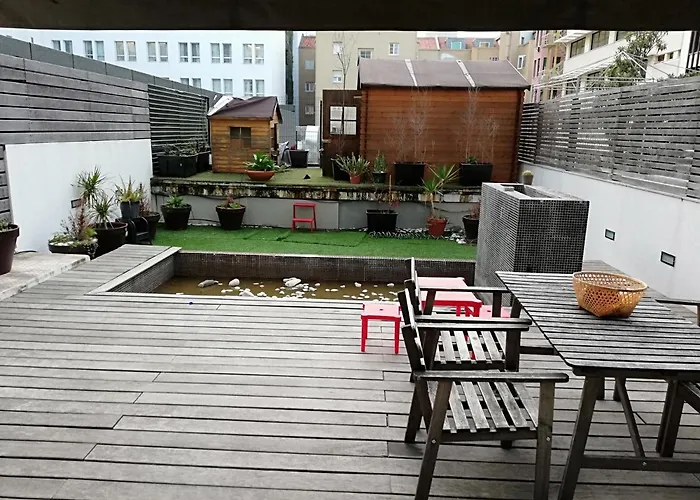 Apartment Beautiful Garden-campo Pequeno Lisbon