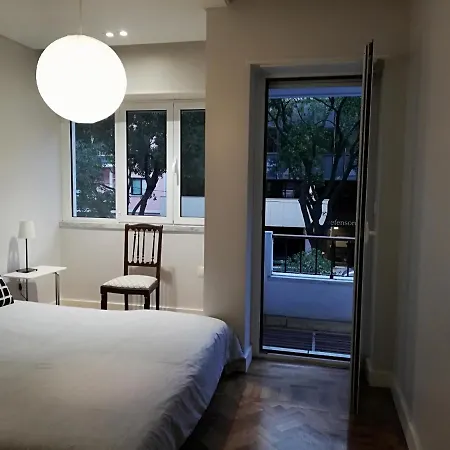 Apartamento Beautiful Garden-campo Pequeno Lisboa